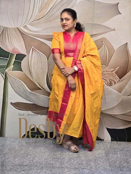 D114/Top with Dupatta Set