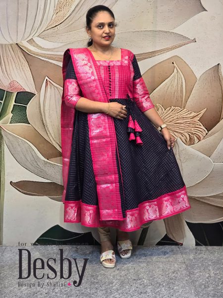 D99/Top with Dupatta