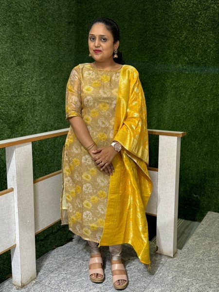 D159/Tissue Brocade Top with Dupatta