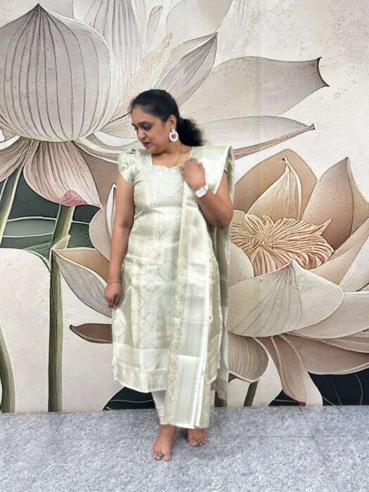 D369 Tissue Maxi