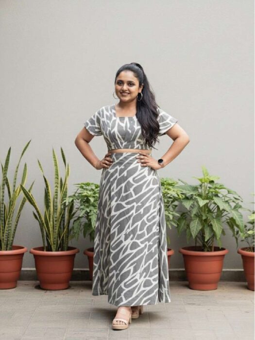 D381 Crop Top and Skirt
